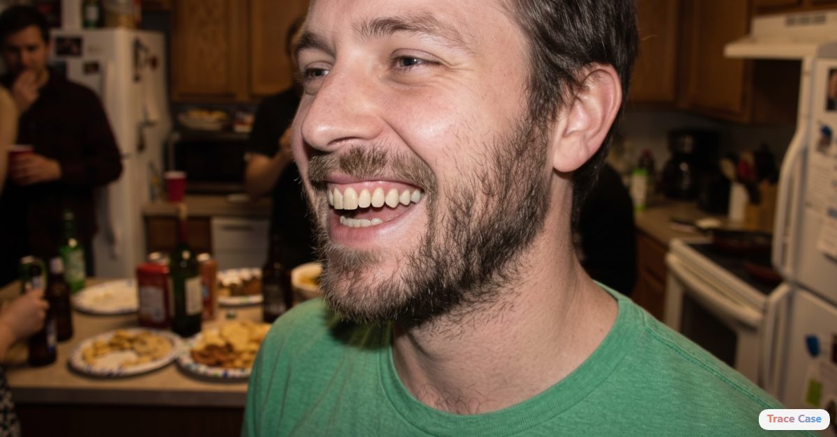 Foto de sonrisa del paciente antes y después de la simulación Sonrisa Perfecta — Después
